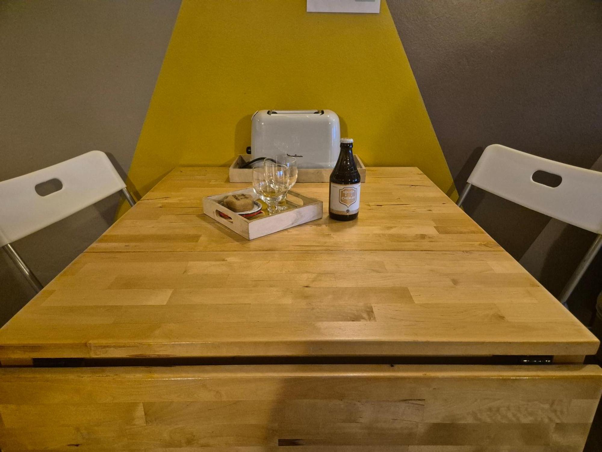 Studio Au Centre De Chimay, Arrivee Autonome 외부 사진